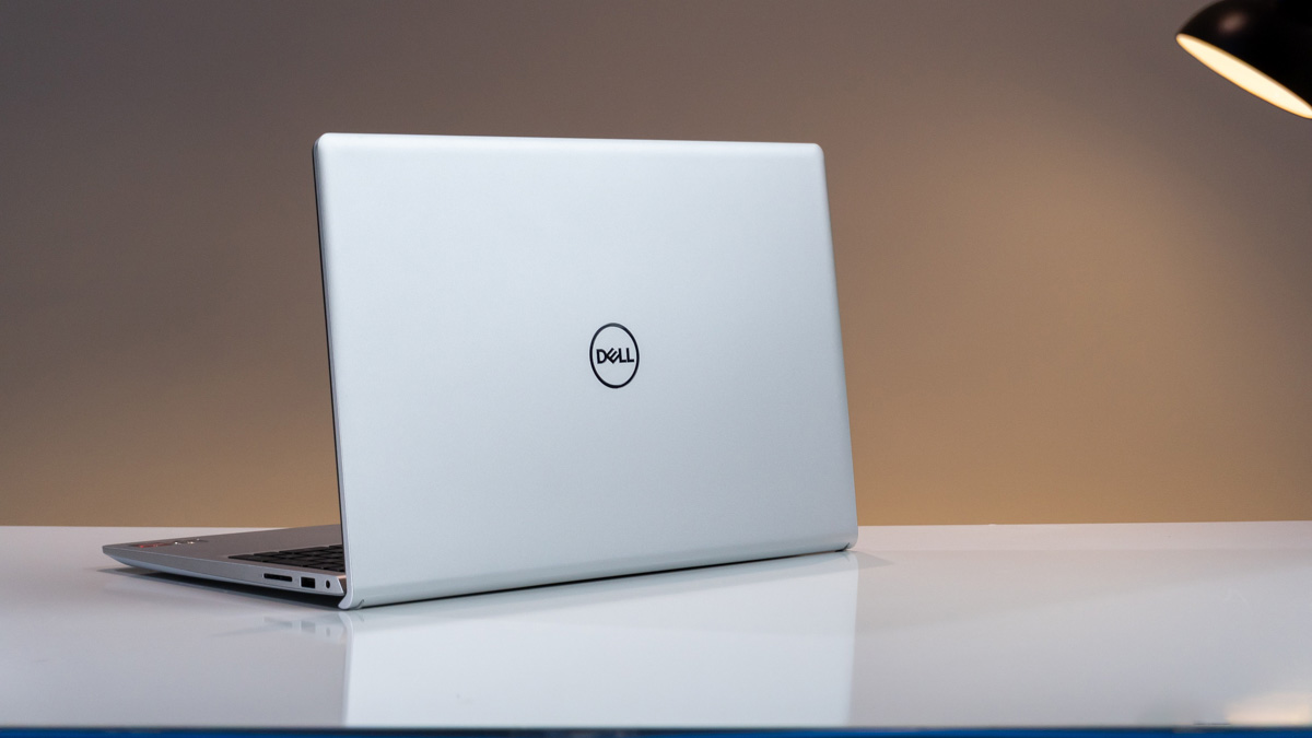 Trên tay Dell 15 DC15255: Laptop sinh viên 16 triệu hiếm hoi có Office trọn đời, thiết kế trẻ trung, hiệu năng ổn định