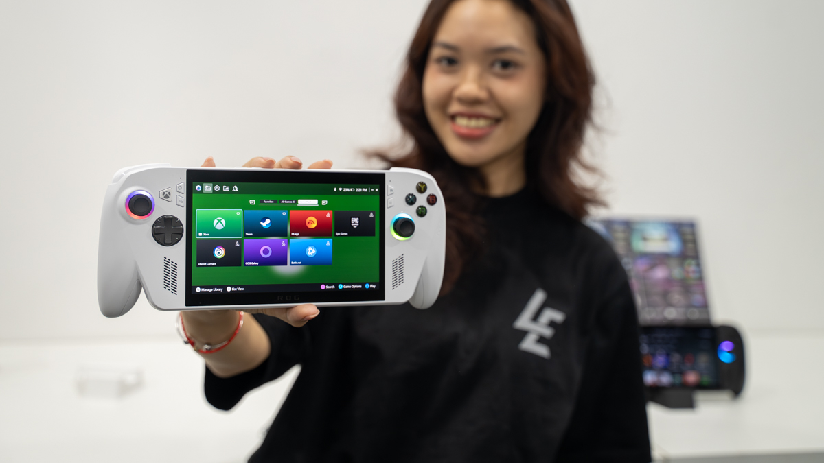 Trên tay máy chơi game cầm tay ROG Xbox Ally: Kết hợp ROG Ally và Xbox, chip Ryzen Z2 A, giá 14.9 triệu