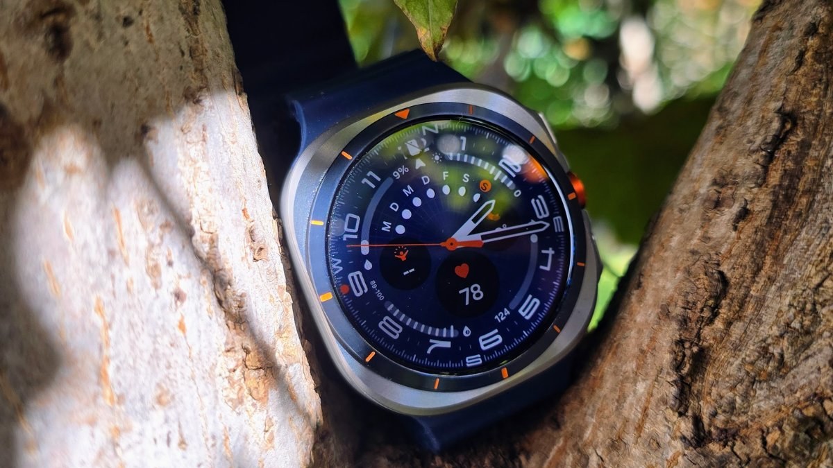 Đồng hồ thông minh Samsung Galaxy Watch Ultra 2025