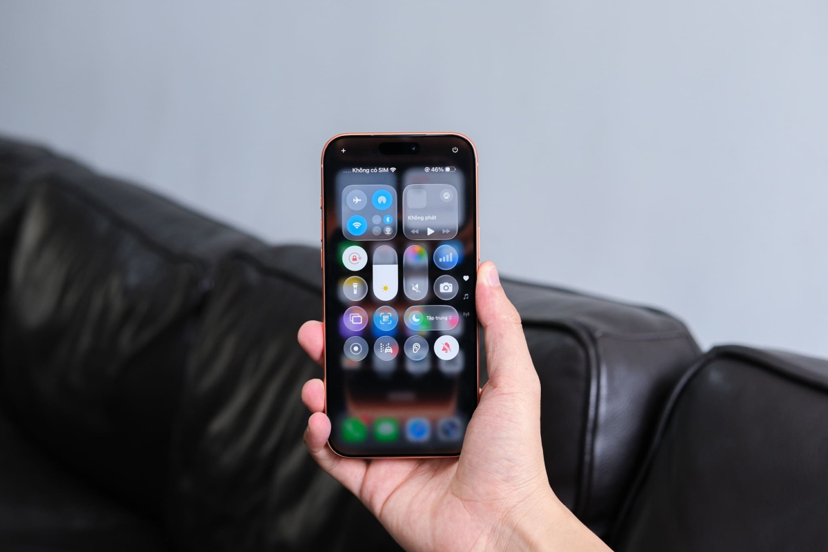 hình ảnh iPhone 17 Pro Max thực tế