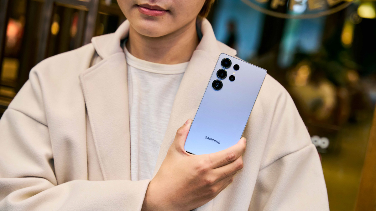 Galaxy S25 Ultra với Galaxy AI tiếng Việt: Trợ lý đắc lực đầy thông minh, đa nhiệm mà vẫn nhẹ nhàng