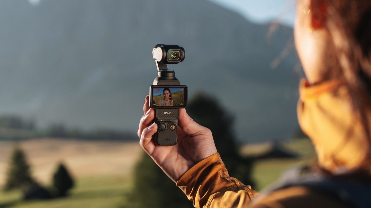 Camera gimbal cầm tay