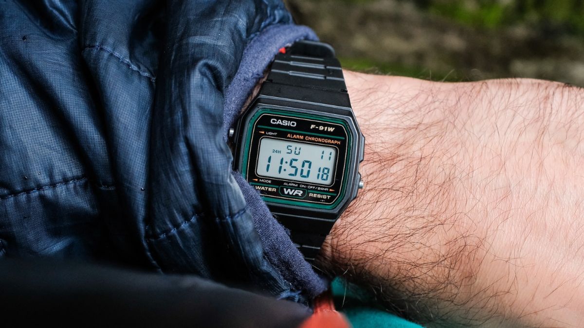 Top mẫu đồng hồ Casio mặt vuông
