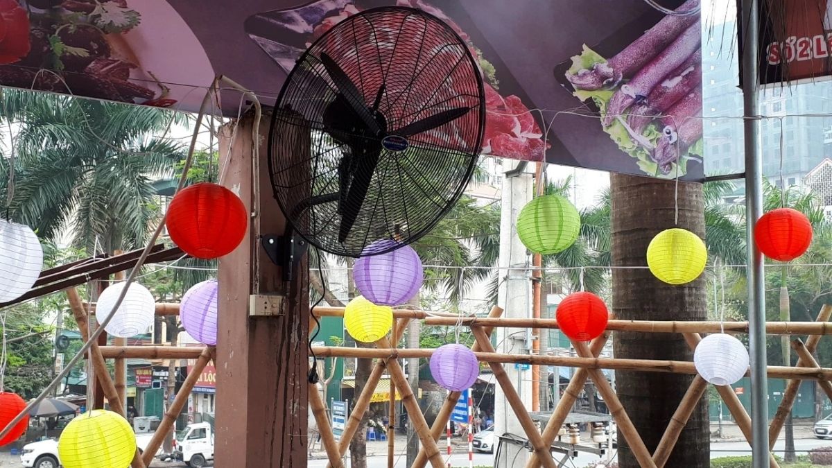 Quạt treo tường công nghiệp không chiếm nhiều diện tích