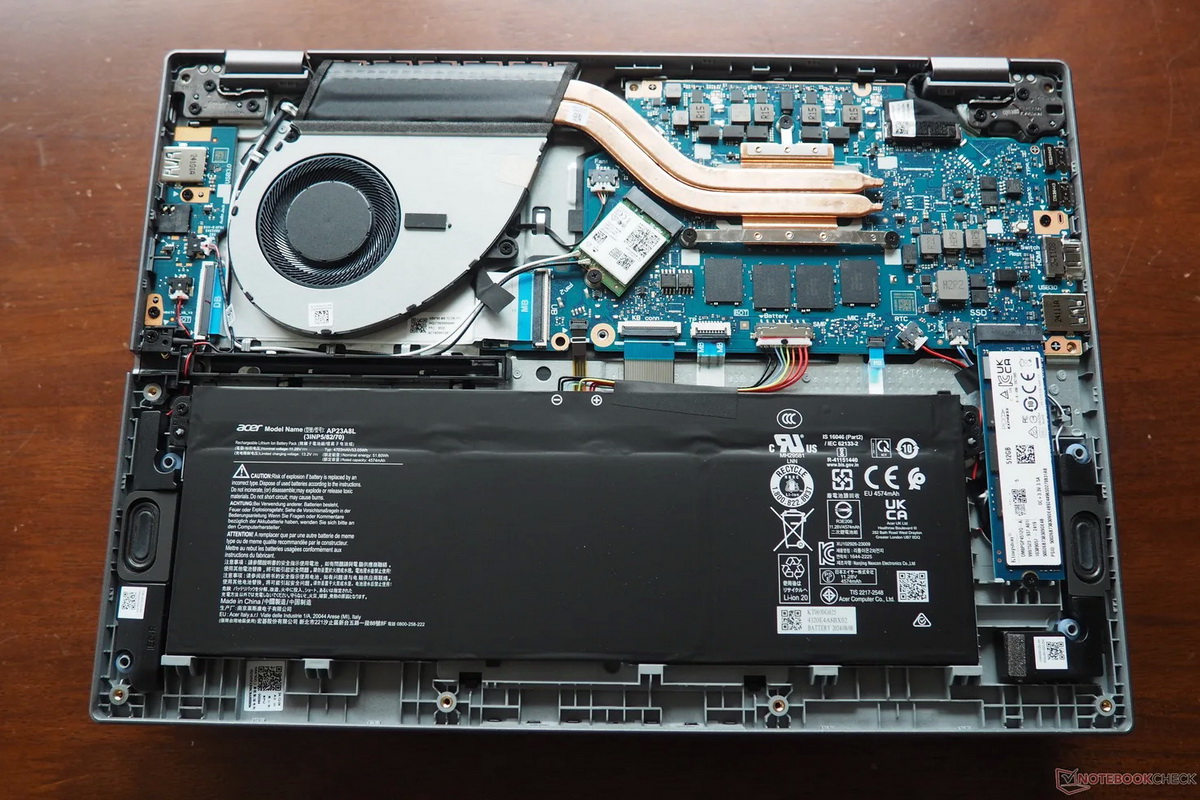 Đánh giá Acer Swift Spin 14 AI: Laptop xoay gập 2-trong-1 chạy chip ARM, từ 36 triệu