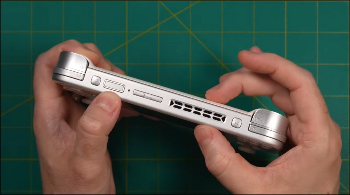 Đánh giá máy game retro AYANEO Pocket S Mini