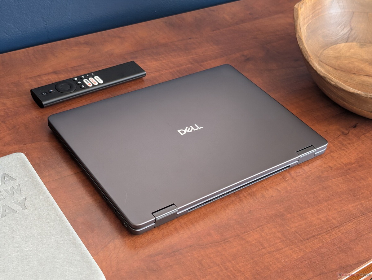 Đánh giá Dell Pro 7 13 2-in-1: Xoay gập linh hoạt cho công việc văn phòng