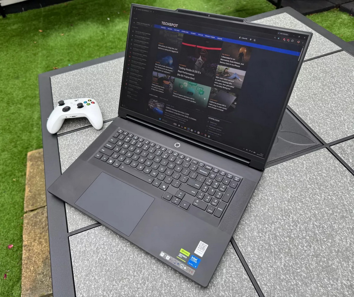 Đánh giá Lenovo Legion 9i Gen 10: Hoàn hảo để thay desktop