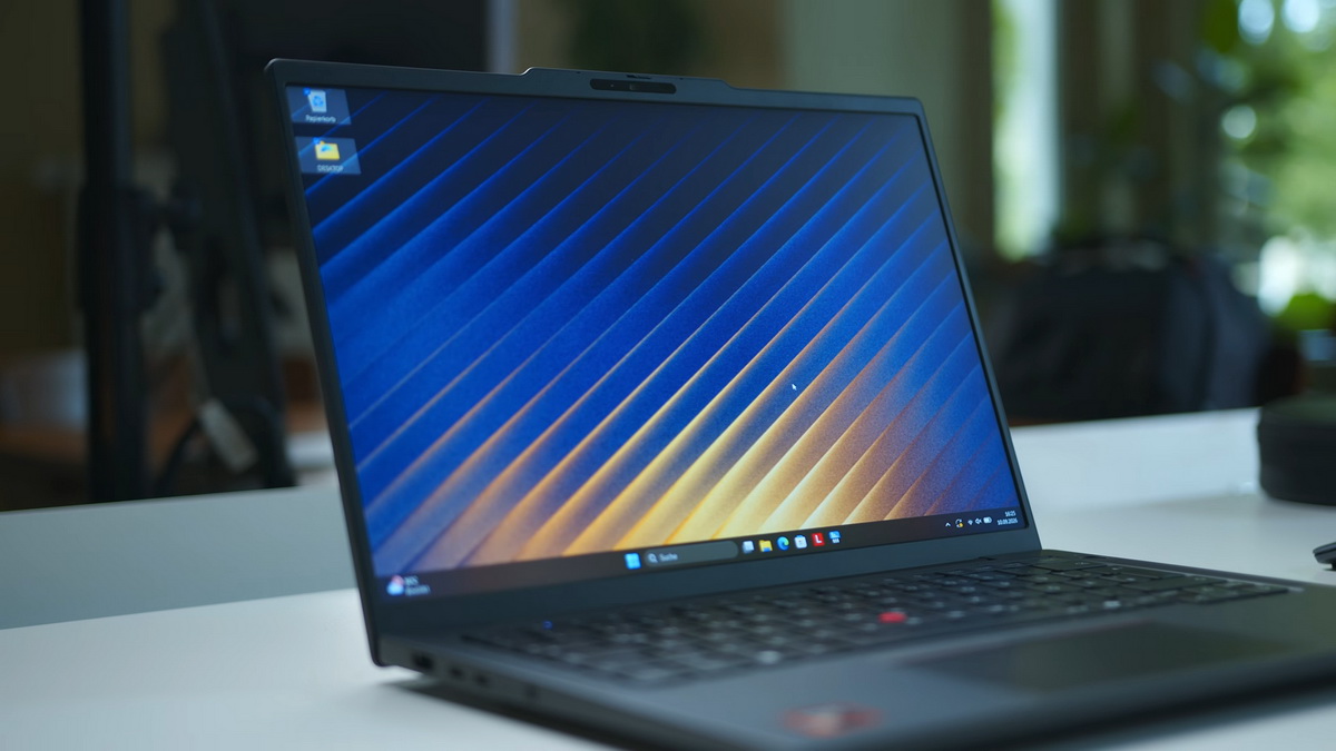 Đánh giá Lenovo ThinkPad T14s Gen 7: Hàng cận cao cấp dành cho doanh nhân