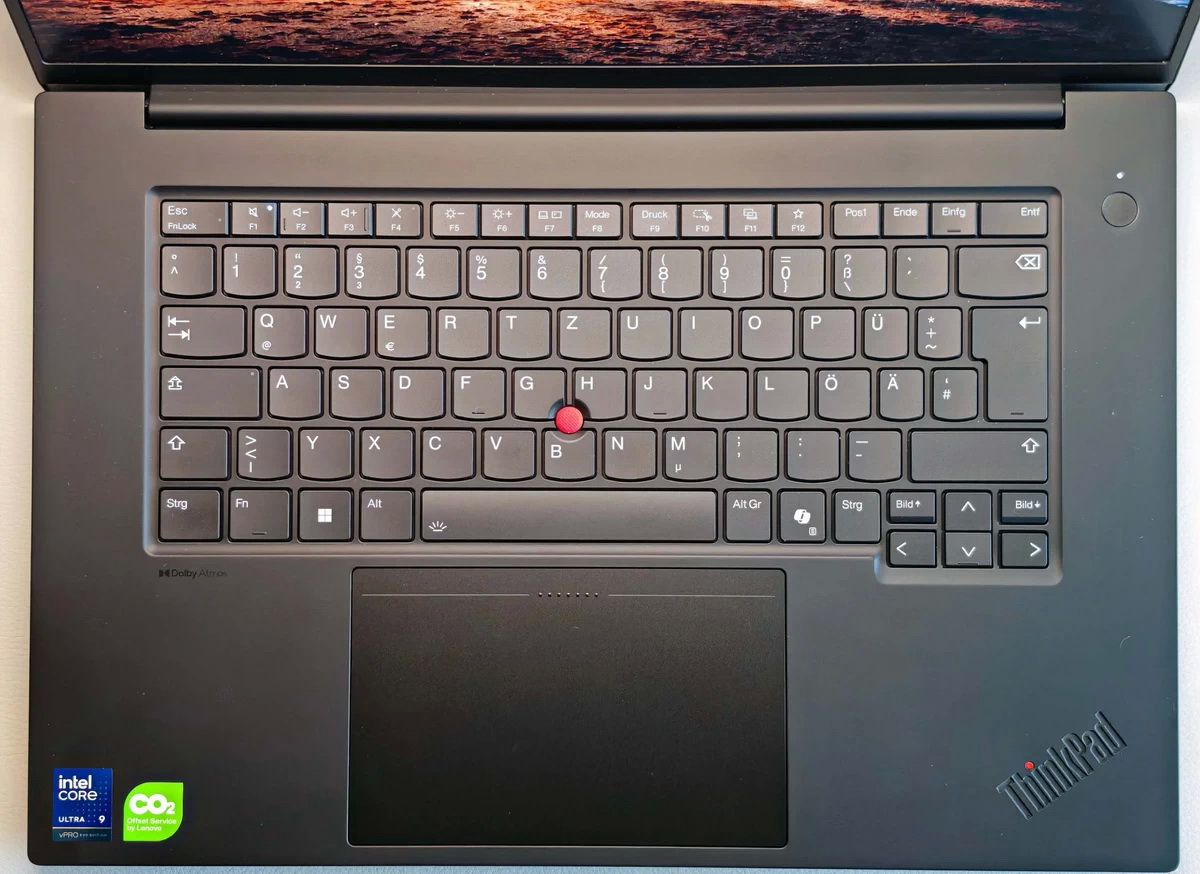 Đánh giá Lenovo ThinkPad T1g Gen 8