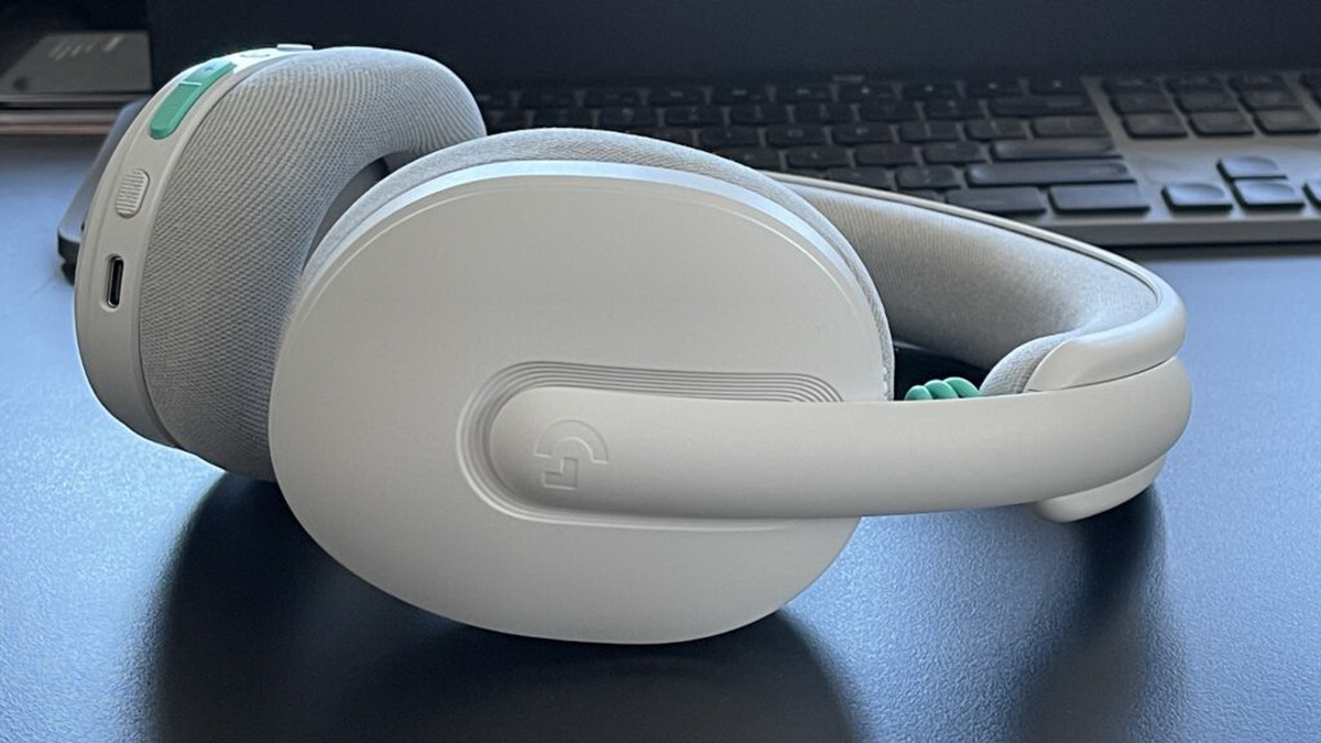 Đánh giá Logitech G325 Lightspeed