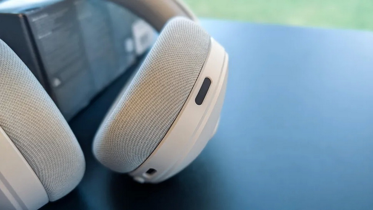 Đánh giá Logitech G325 Lightspeed