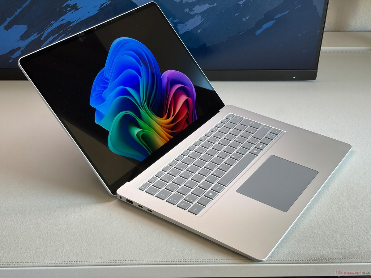 Đánh giá Microsoft Surface Laptop 15 Gen 8: Laptop đa phương tiện tốt, nhưng chưa phải món hời