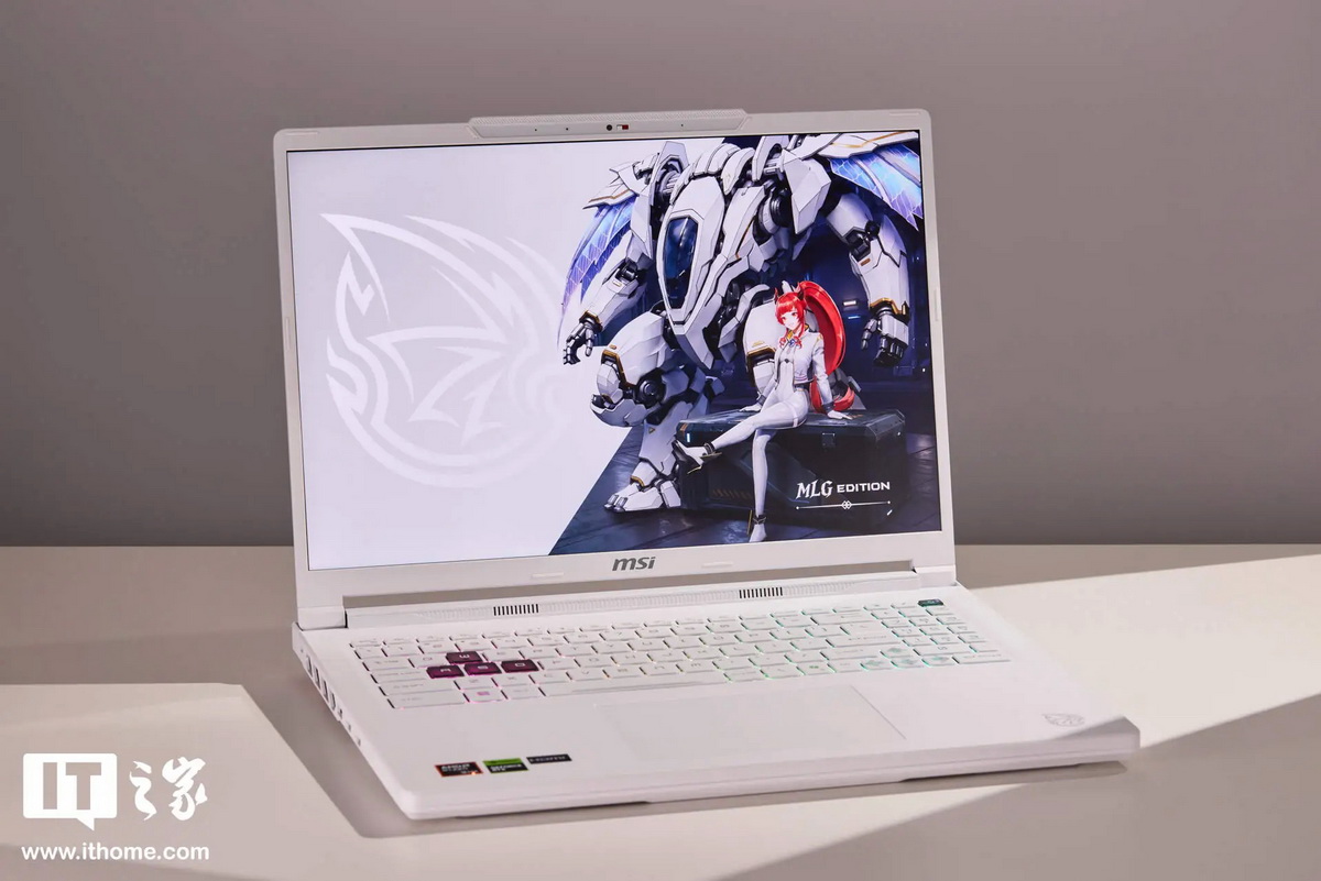 Đánh giá MSI Crosshair A16 HX MLG Edition: Laptop trắng phá cách