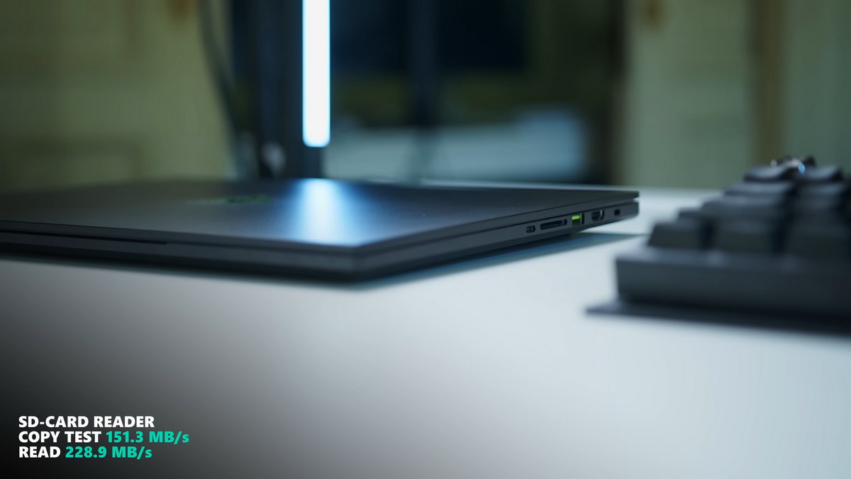 Đánh giá Razer Blade 16 2026: Laptop mỏng nhẹ hoàn hảo cho game thủ?