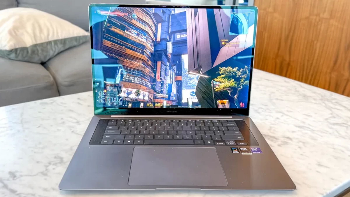 Đánh giá Samsung Galaxy Book 6 Pro: Pin trâu, hiệu năng cao, nhưng so với MacBook thì sao?