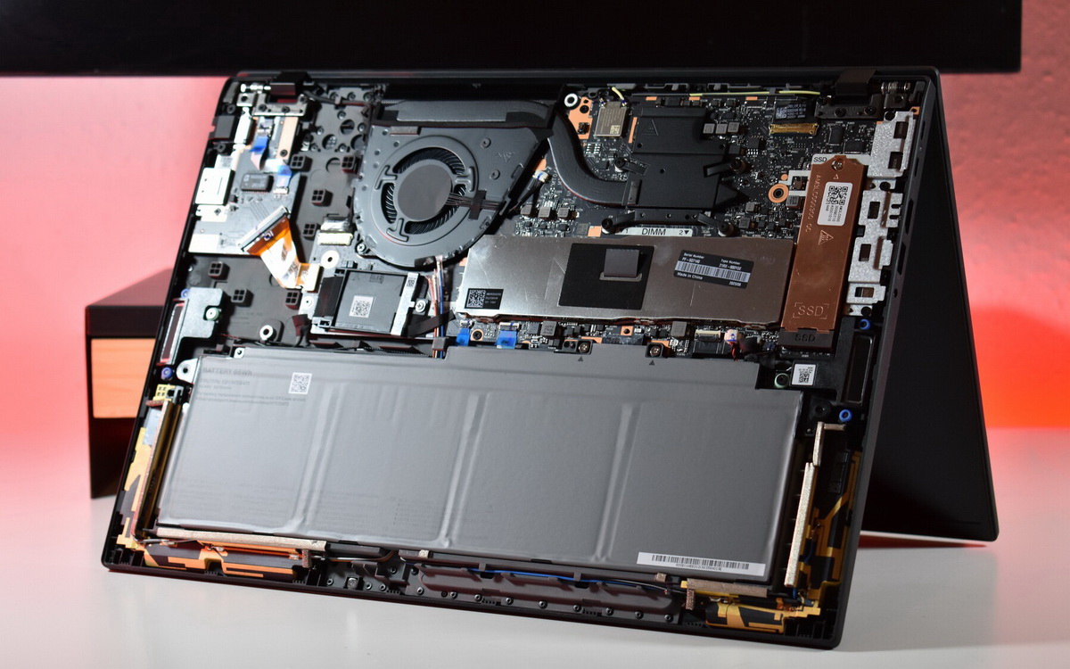 Đánh giá Lenovo ThinkPad P16s Gen 4: Workstation di động mạnh mẽ