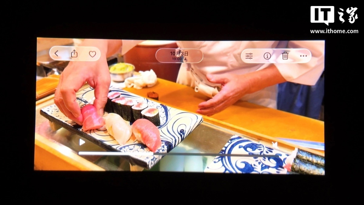 Đánh giá kính thông minh Thunderbird Air 4 Pro: Màn hình 135 inch trong túi bạn