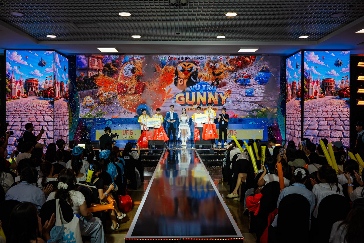 Vũ trụ Gunny đến Gamers Lead The Play bằng showmatch quốc tế và đại tiệc sinh nhật