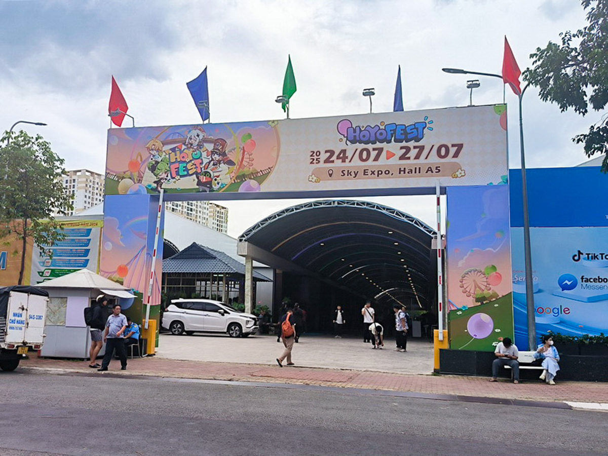 Mời bạn tham quan HoYo FEST 2025 qua ảnh, nhiều hoạt động sôi động và thú vị