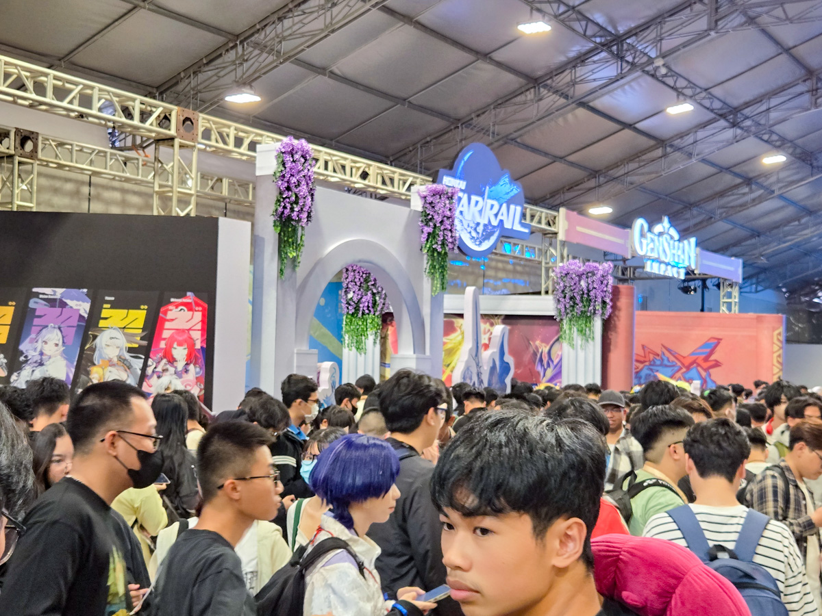 Mời bạn tham quan HoYo FEST 2025 qua ảnh, nhiều hoạt động sôi động và thú vị