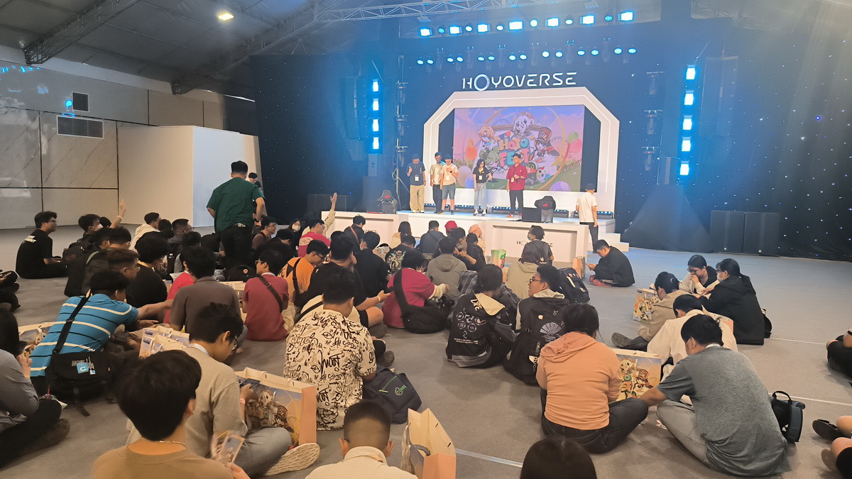 Tham quan HoYoFEST 2025 qua ảnh: Sôi động và thú vị