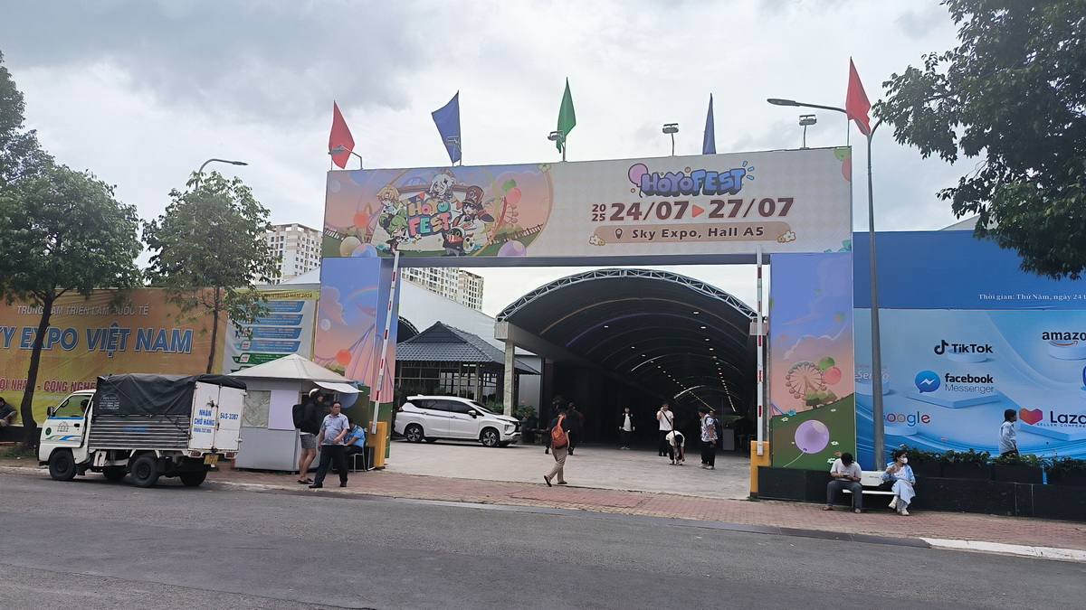 Tham quan HoYoFEST 2025 qua ảnh: Sôi động và thú vị