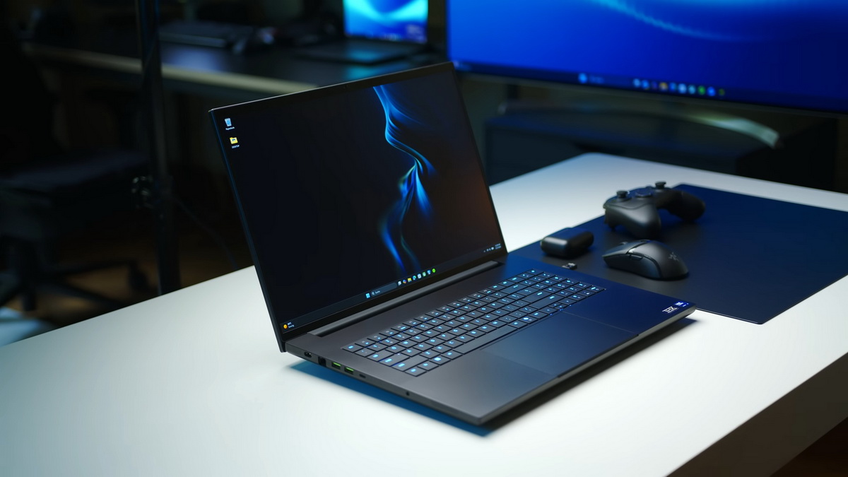 Đánh giá Razer Blade 18 2026: Cấu hình đỉnh nóc, hiệu năng kịch trần, giá "thủng ví"