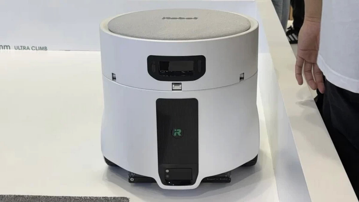 Roomba Duo, robot hút bụi nhìn là mê