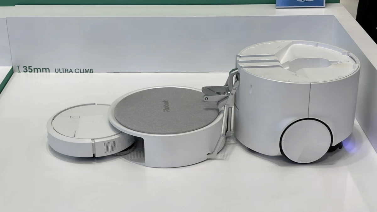 Roomba Duo là robot 2 trong 1