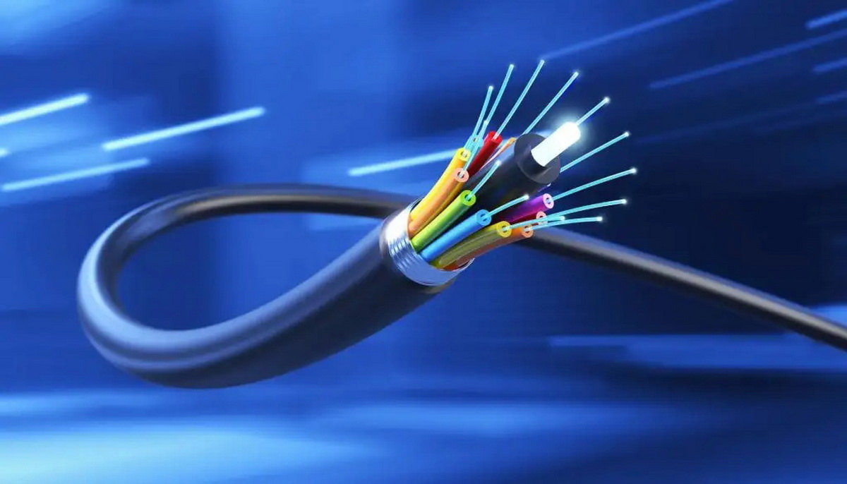 Starlink vs cáp quang: nên chọn công nghệ internet nào?