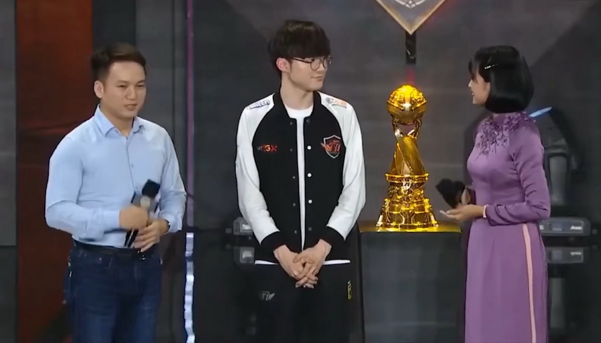 Toàn đội hình T1 chính thức đến Việt Nam gặp gỡ các fan, thực hiện lời hứa của mình