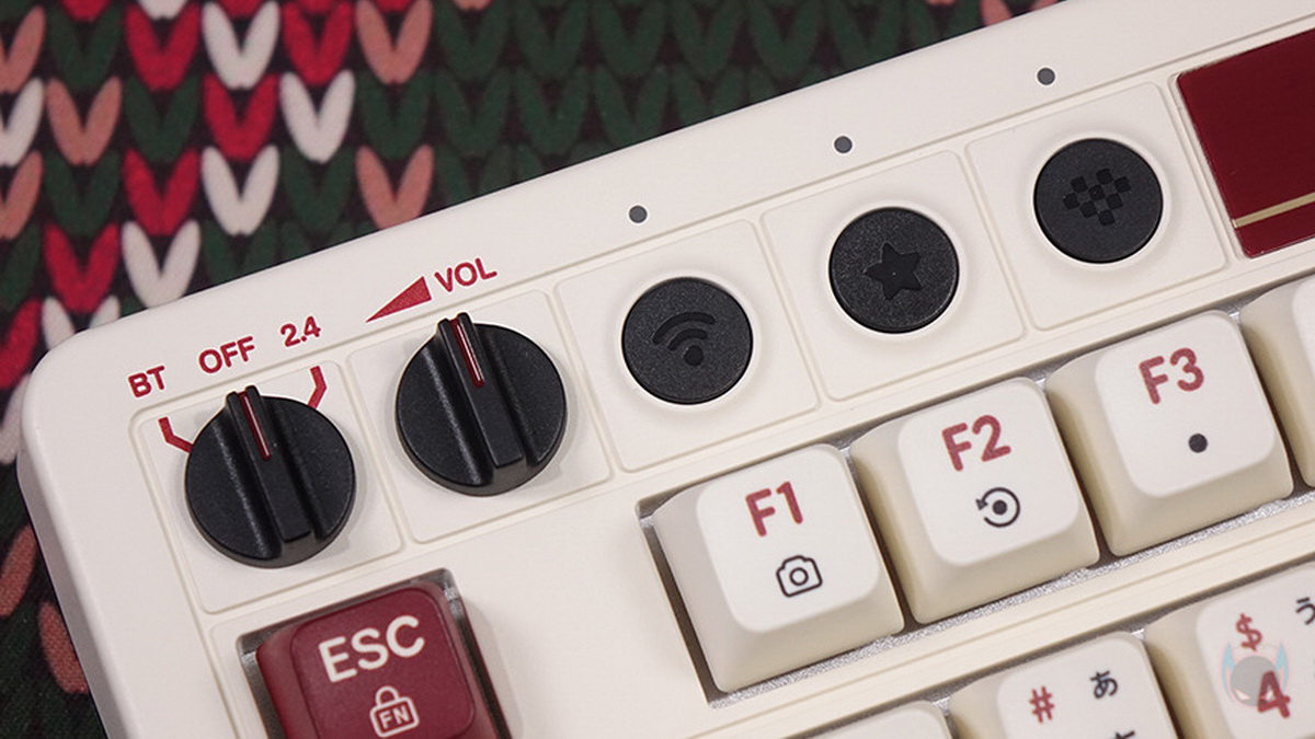 Trên tay 8BitDo Retro 108