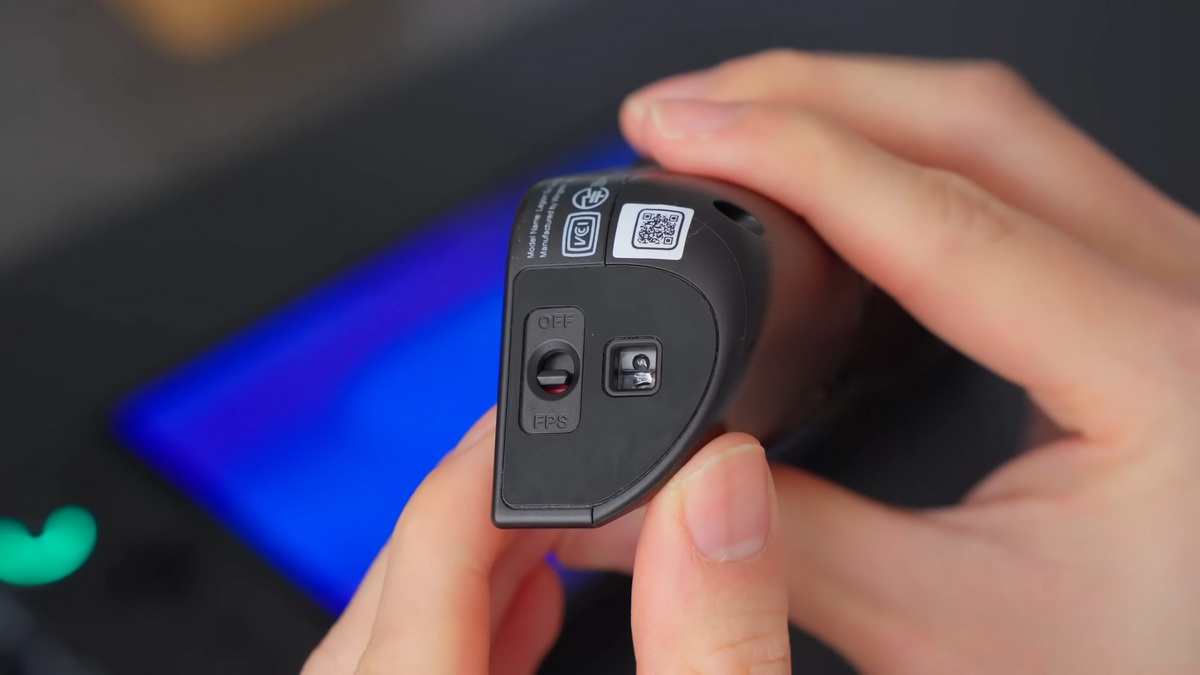 Trên tay Lenovo Legion Go 2: PC gaming cầm tay thế hệ mới?