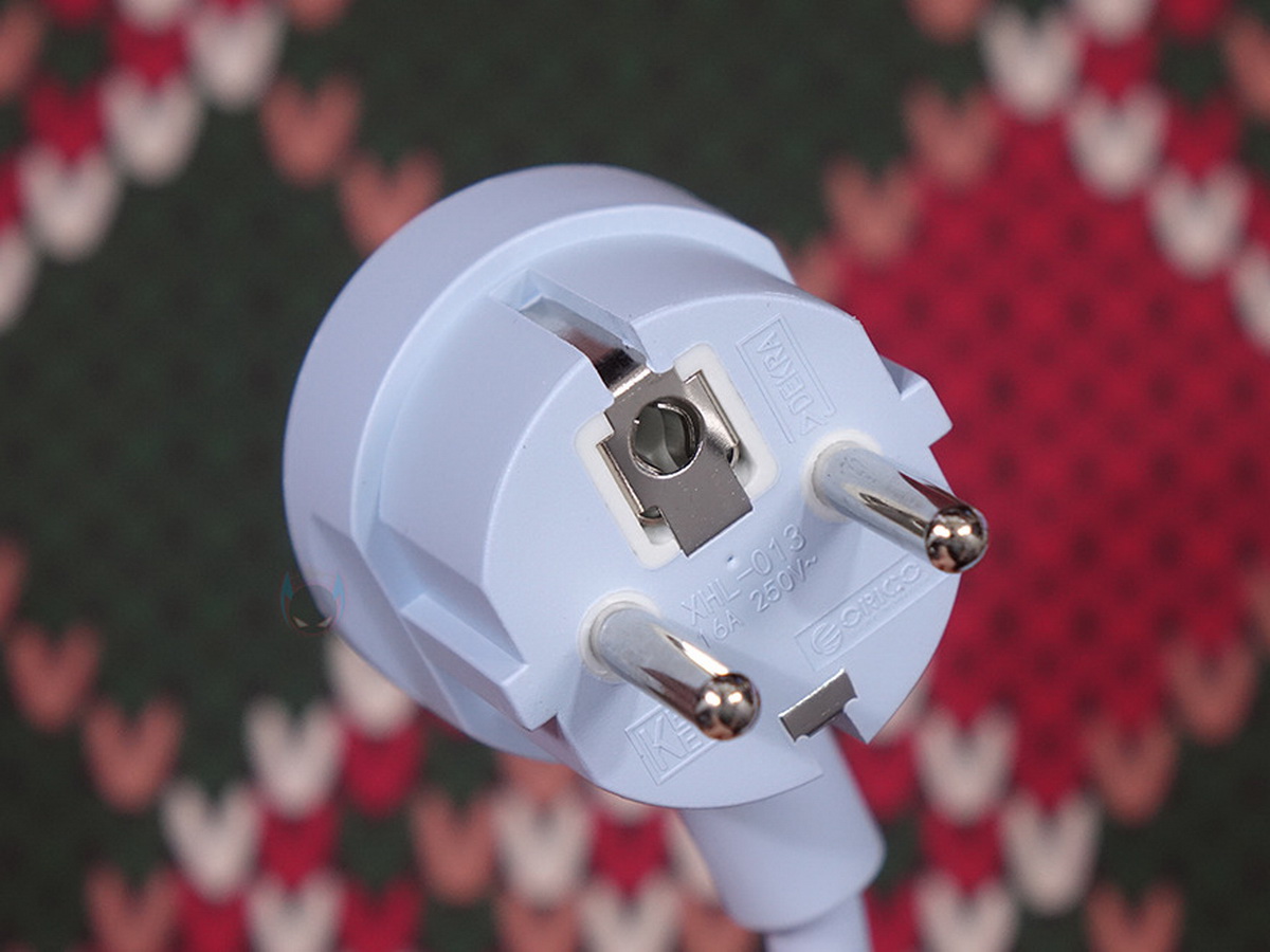 Trên tay ổ cắm Orico OP3 65W