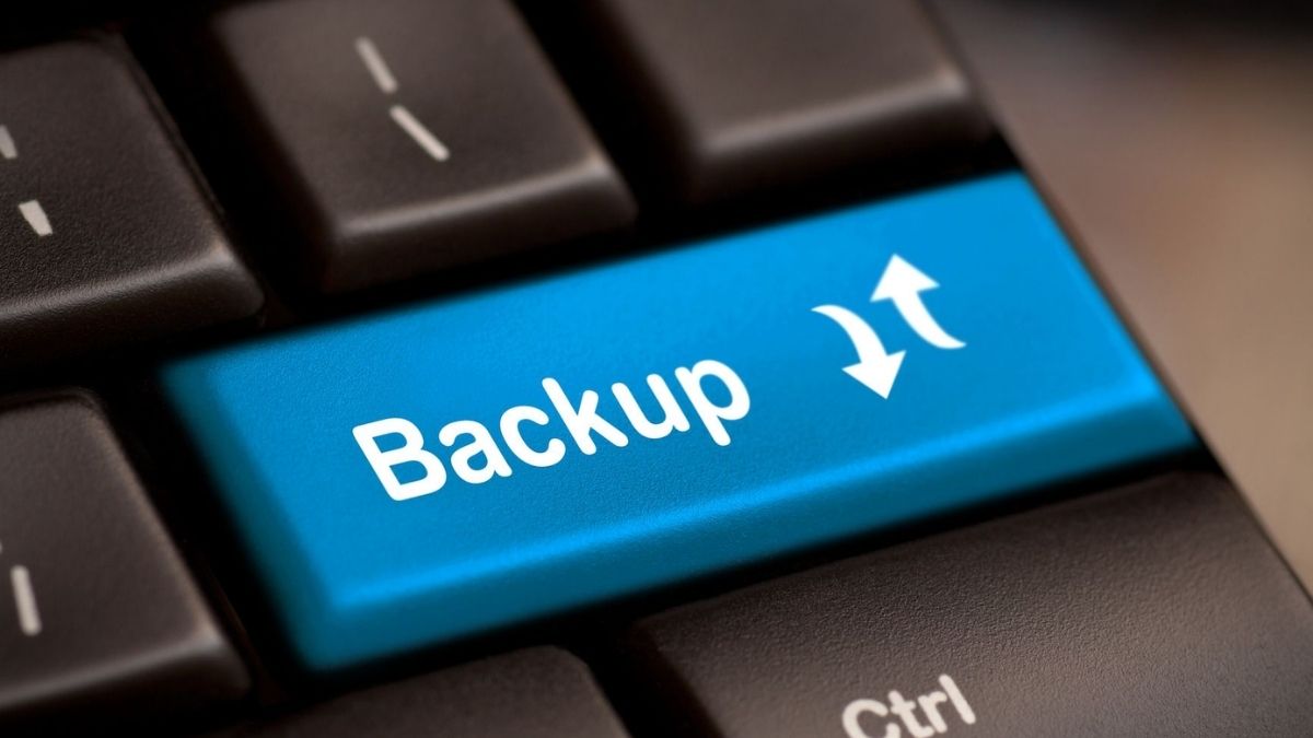 Sao lưu dữ liệu quan trọng trước khi chỉnh BIOS