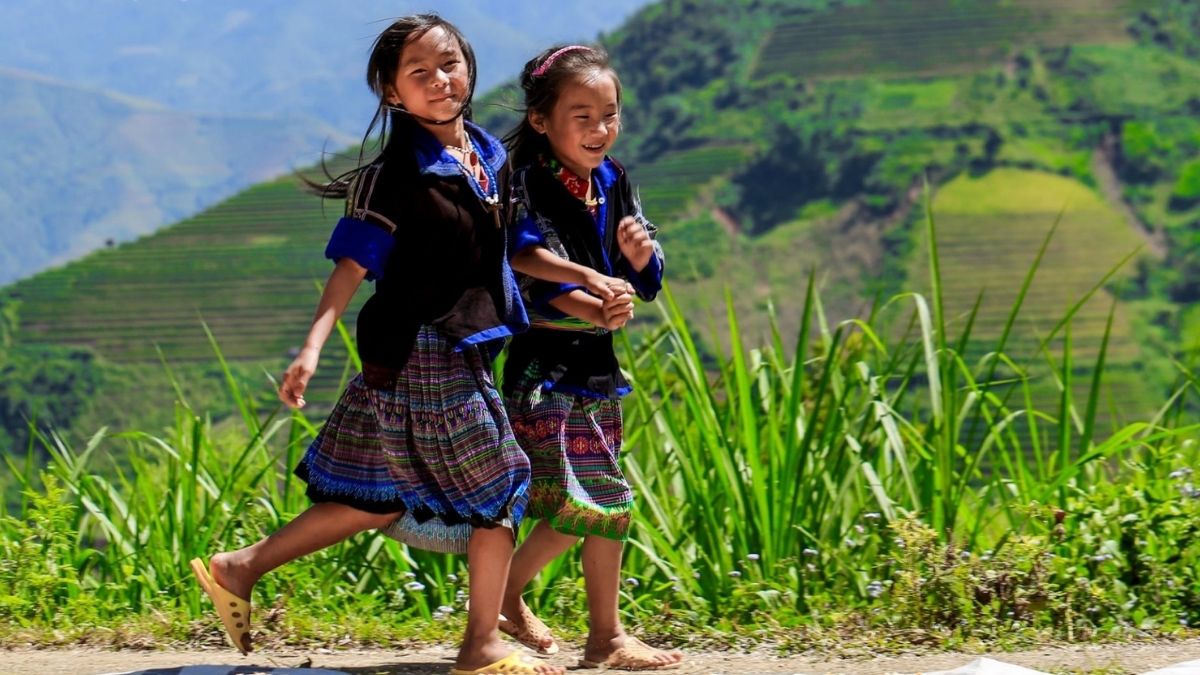 Hình ảnh con người Việt Nam yêu lao động