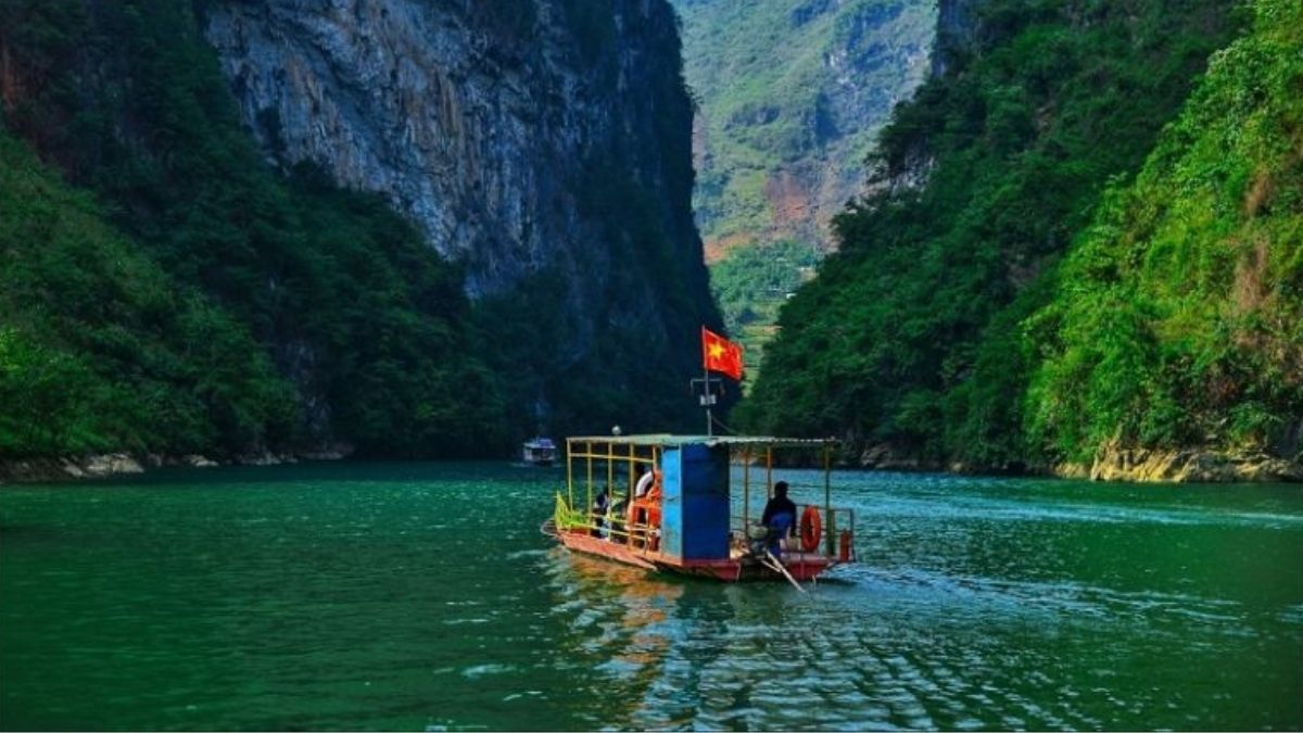 Hình ảnh về những con sông Việt Nam đậm chất quê