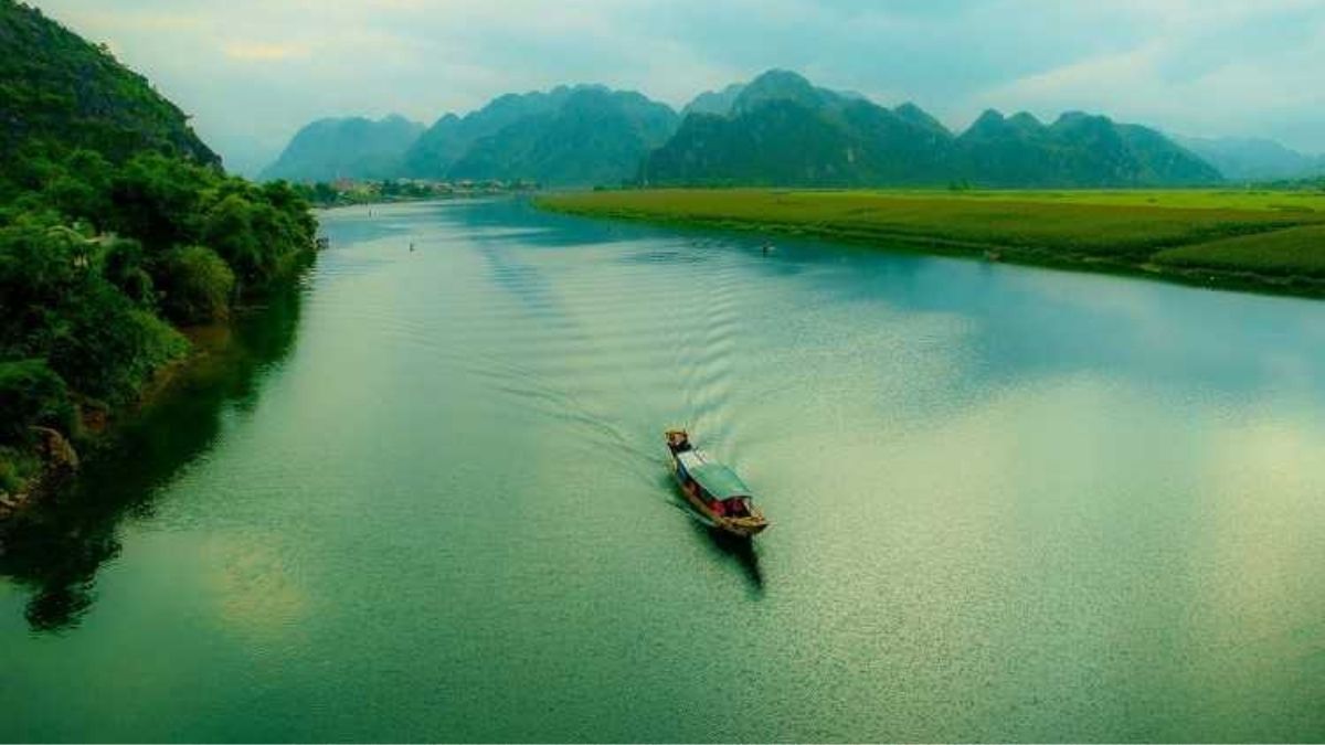 Hình ảnh về những con sông Việt Nam trải dài vô tận