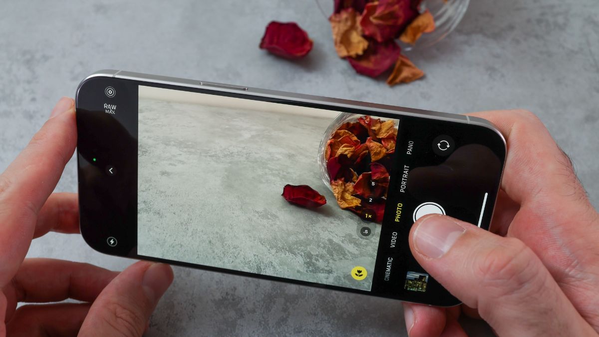 iPhone 15 Pro Max với hệ thống camera chất lượng