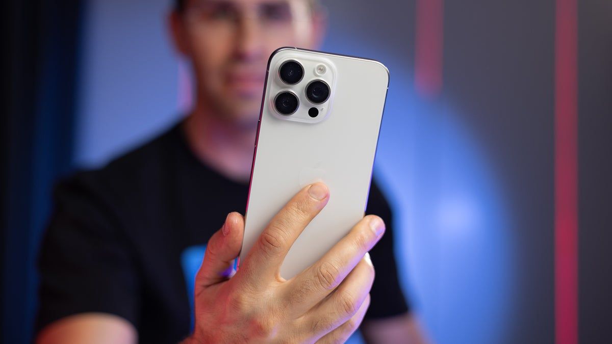 Đối tượng nên mua iPhone 15 Pro Max