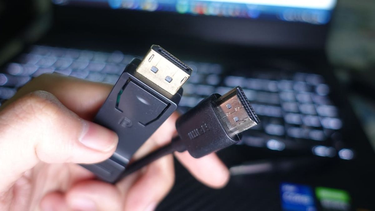 Lựa chọn cáp cổng DisplayPort và HDMI