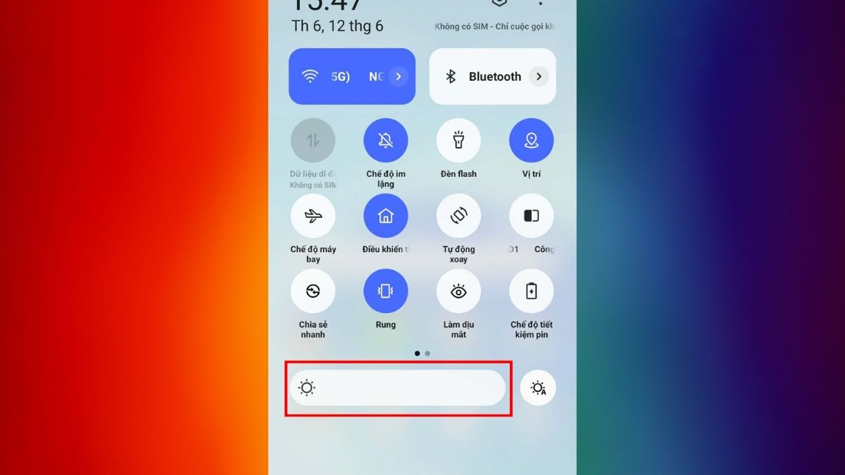 Giảm độ sáng màn hình để khắc phục tình trạng điện thoại nhanh hết pin