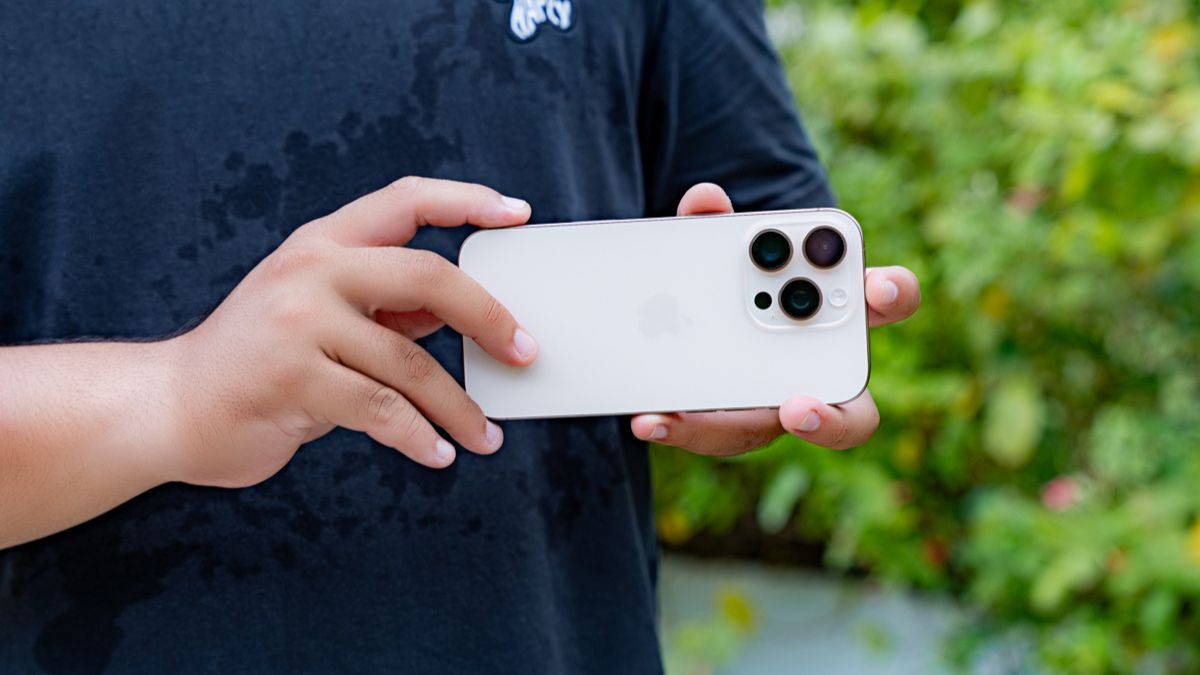Mẫu iPhone 16 Pro 3 mắt