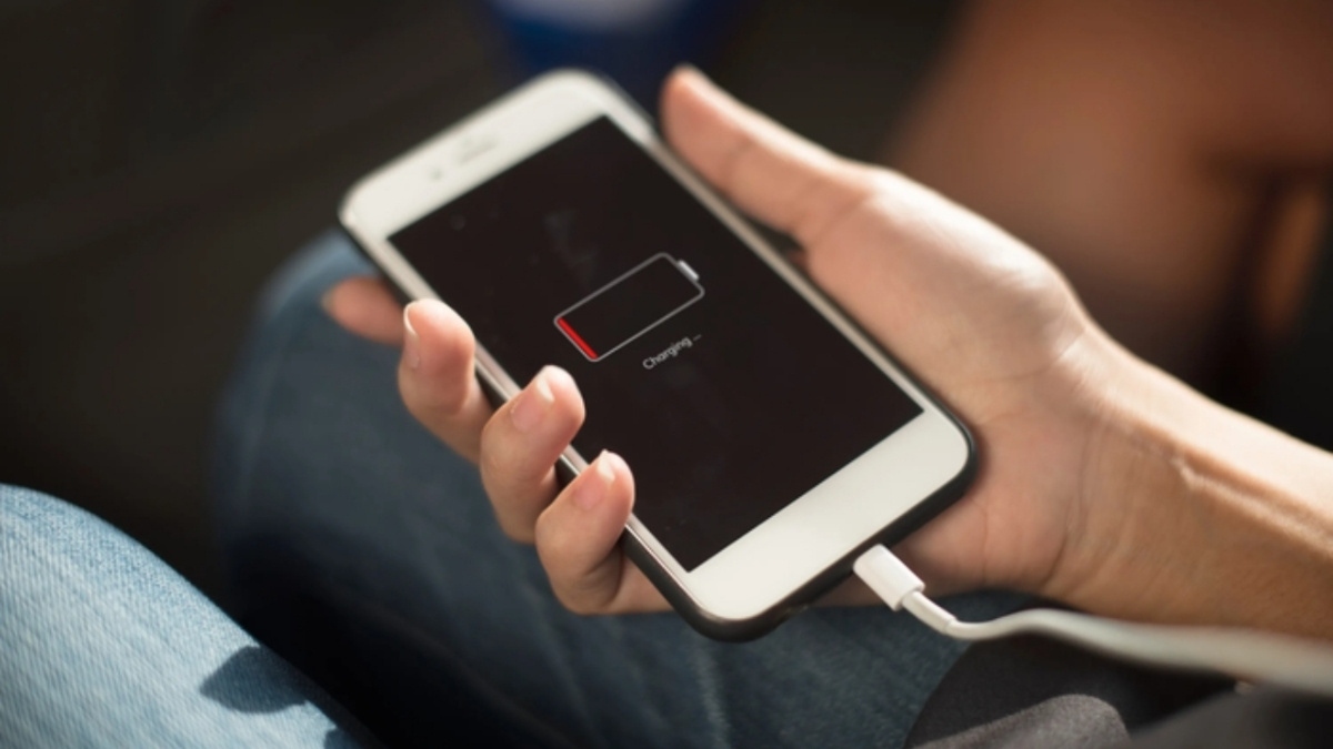Các lưu ý để sạc pin iPhone an toàn