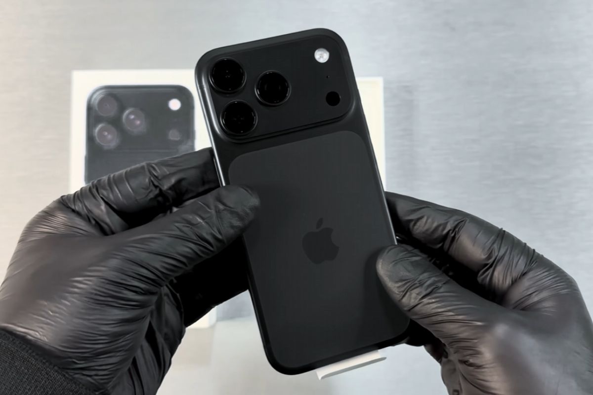 iPhone 18 Pro màu Đen mạnh mẽ