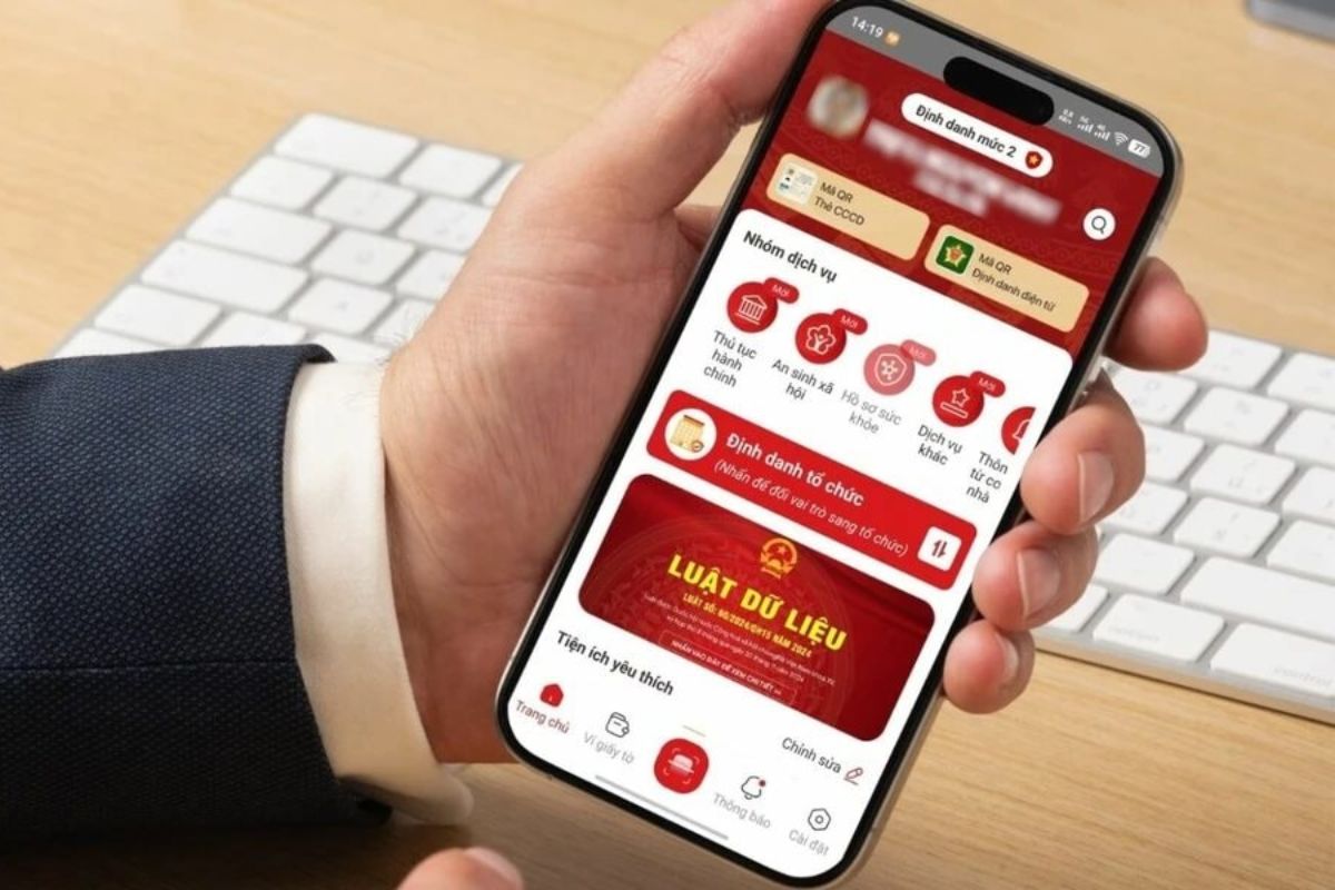 Cách tích hợp học bạ và bằng cấp trên VNeID 