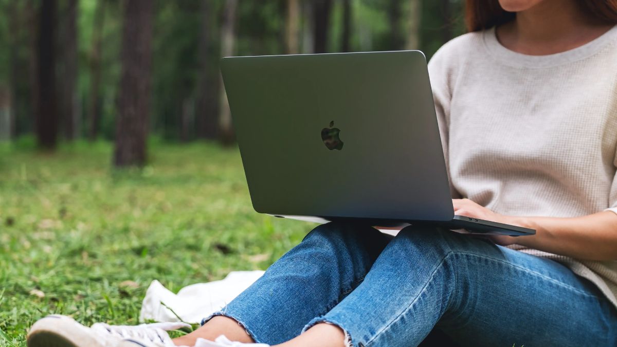 Mách bạn địa chỉ thu mua Macbook giá cao và uy tín