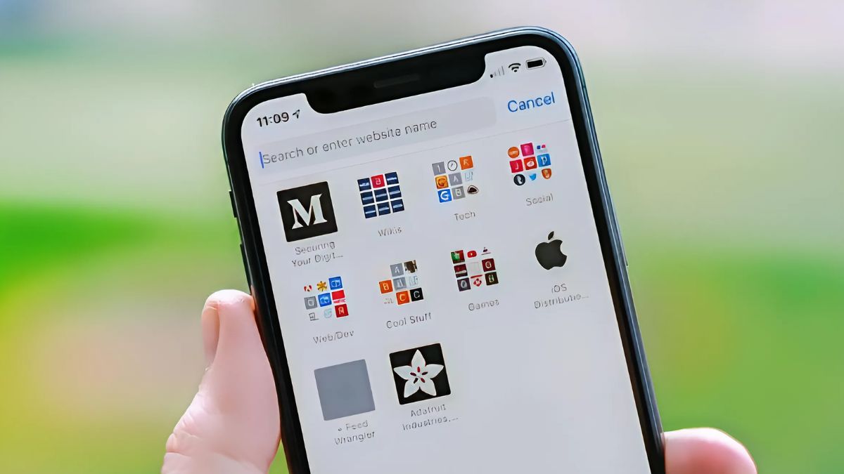 Tại sao cần xóa lịch sử trên iPhone?