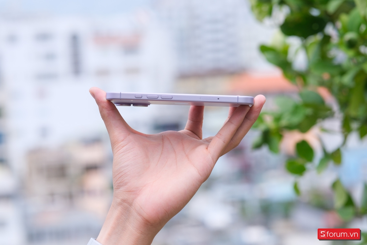 Các góc cạnh của iPhone 17